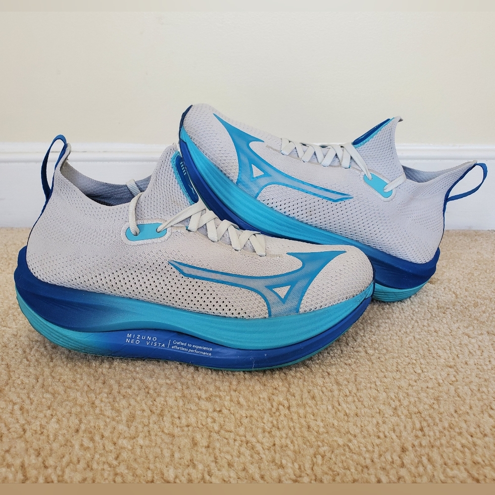 Mizuno Neo Vista Women 8